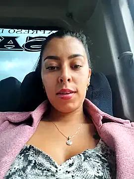 Luianna — Make me hot in public 