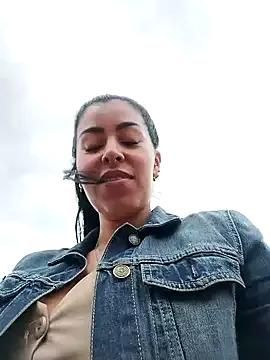 Luianna on StripChat