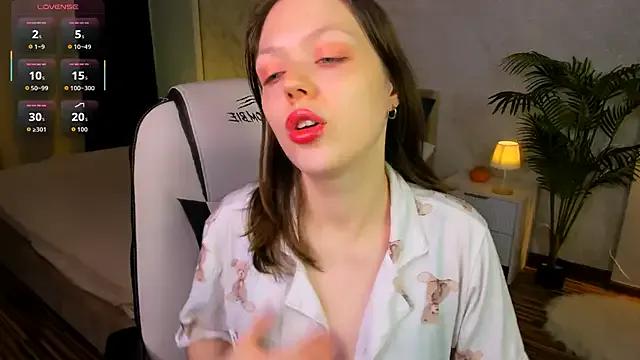 Lunar_Lily — tease boobs