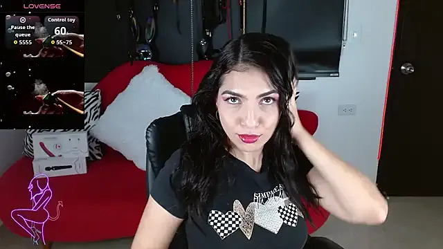 Freechat LunaSub69_ on StripChat