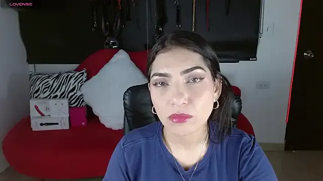 Freechat LunaSub69_ on StripChat