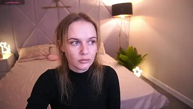 MaribelRiverr_ — take off your bra