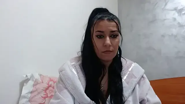 Freechat Maryem637048 on StripChat