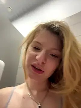 Freechat MaryHiggins on StripChat