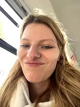 Freechat MaryHiggins on StripChat