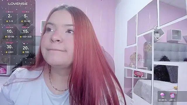 Freechat melanie_hh on StripChat