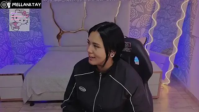 Freechat Mellani_tay on StripChat