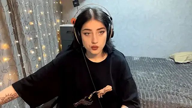 Freechat Meowluly on StripChat