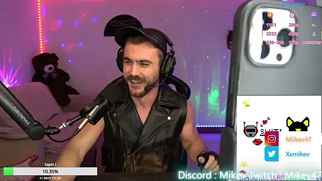Mikev on StripChat