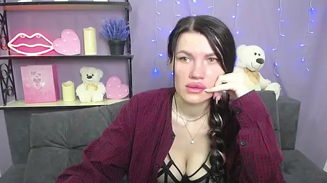 Freechat MilaLoona on StripChat