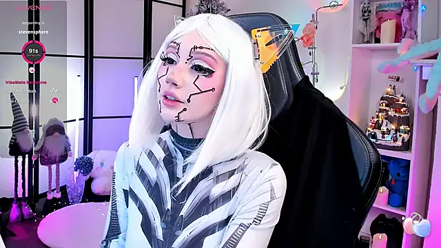 Freechat MilkyCute on StripChat