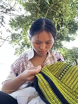 Freechat milo_bae on StripChat