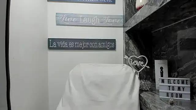 Freechat miss_danika on StripChat