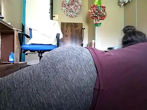 Freechat missthickness35_Pika on StripChat