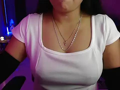 Freechat Mitikaa on StripChat