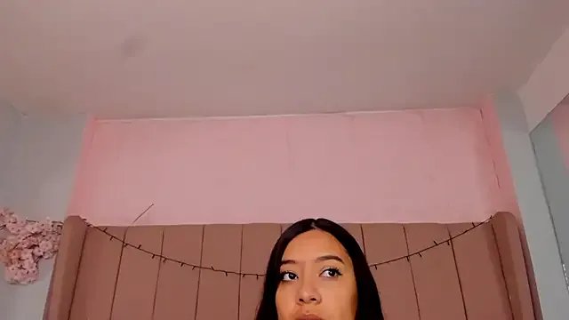 Private MollyBigBoobs12 on StripChat