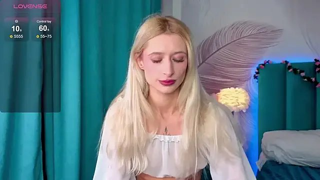 Freechat Monica_Leen on StripChat