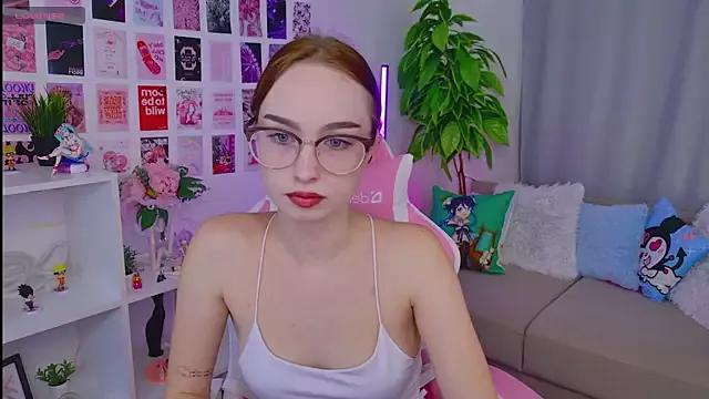 Freechat MonikaCarter on StripChat