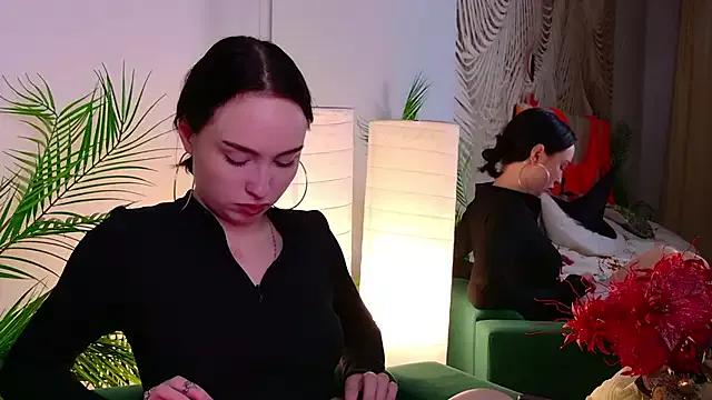 Freechat MonikaCarter on StripChat