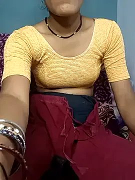 Freechat Naughty-Mayaa on StripChat