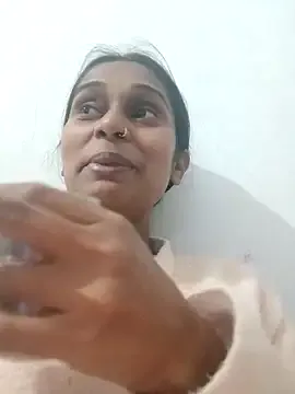 Freechat nehakapoor89 on StripChat