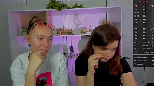 nika-still on StripChat