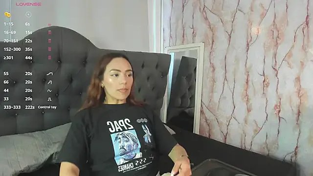 nikolevoshkie_ on StripChat