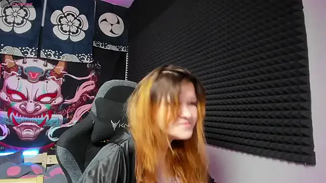 Freechat Nora_lovvvv on StripChat