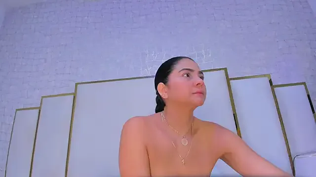 Freechat paola_rodriguez on StripChat