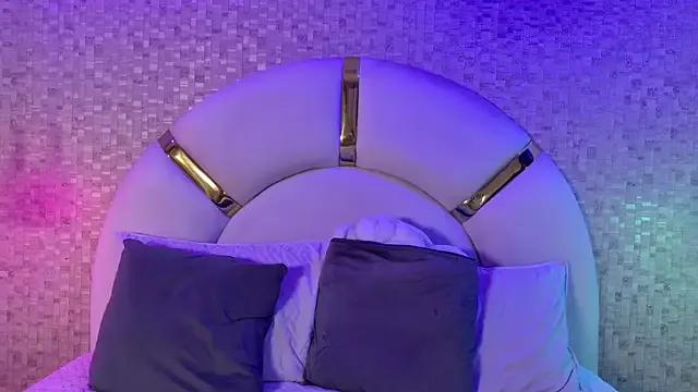 Freechat paulina_cano on StripChat