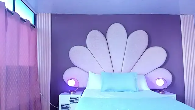 Freechat PaulinaDuarte on StripChat