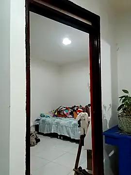 PaulinaLondra2 — remove each garment