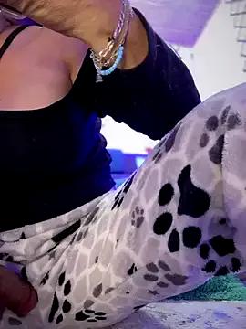 Freechat PaulinaSanders_X on StripChat