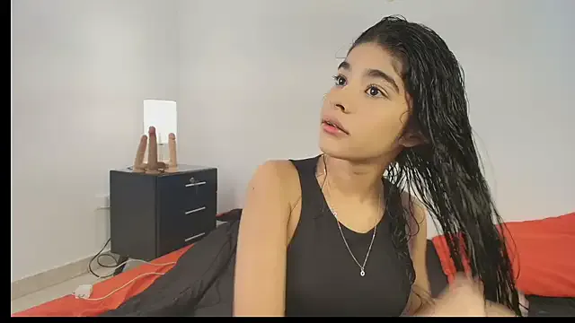 Freechat phia_carter on StripChat