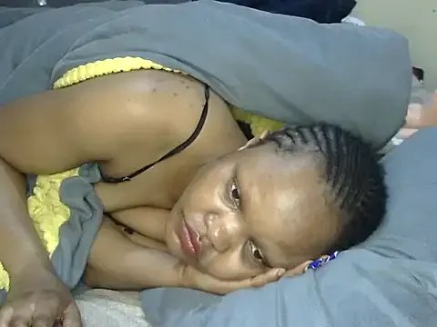 Freechat prettytina1 on StripChat