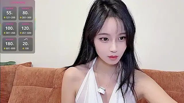 qiqi-2025 — Freechat on StripChat