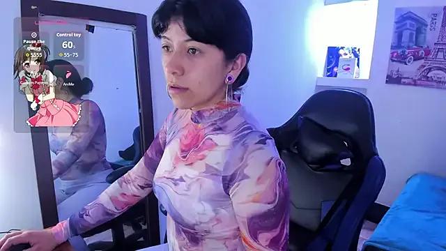 Freechat Raven_Rouge_ on StripChat