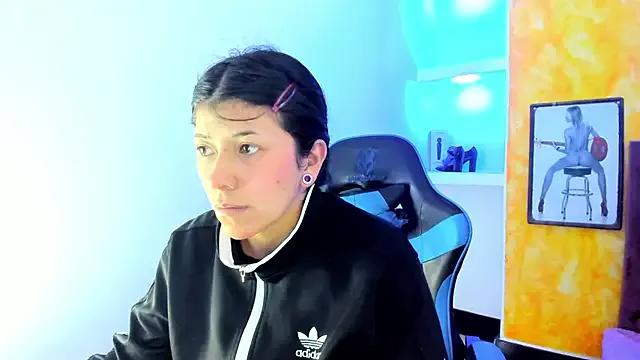 Freechat Raven_Rouge_ on StripChat