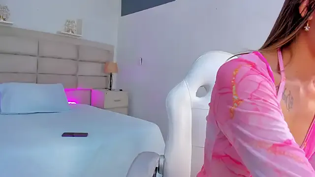 Freechat RenataMason on StripChat