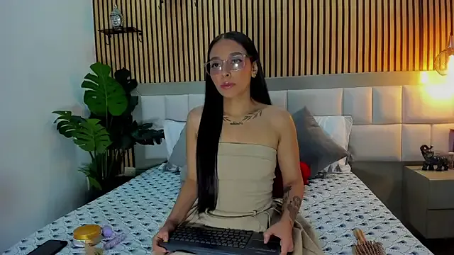 Freechat Roseaurora on StripChat