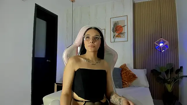 Freechat Roseaurora on StripChat