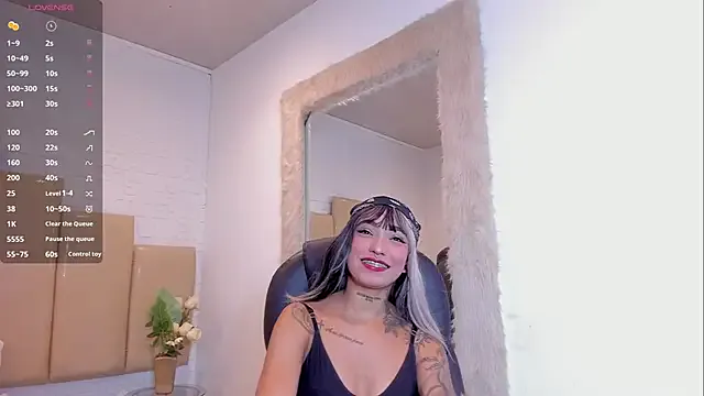 Freechat salem_rose on StripChat