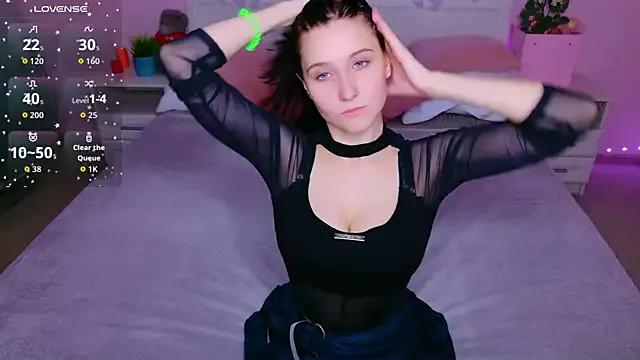 SarahStanley on StripChat