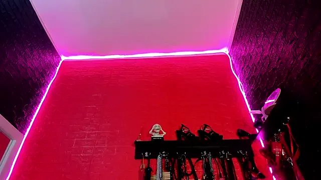 Freechat sarita_moller on StripChat