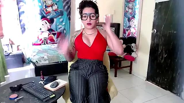 Sashaferrari2000 on StripChat