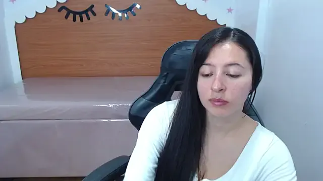 Freechat scarlett_percy_t on StripChat