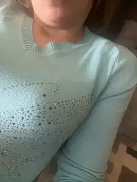 Freechat SexyMamiVee on StripChat