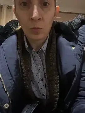 Freechat SexyMamiVee on StripChat