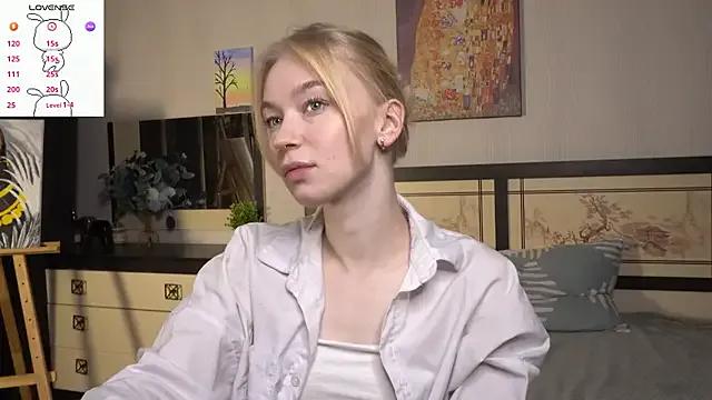 Freechat ShanelTunon on StripChat