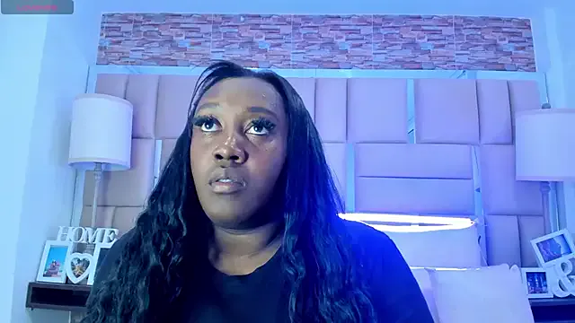 Freechat ShaniaBrownn on StripChat